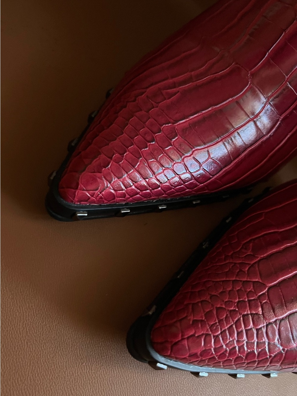 Charles by Charles David Shoes Mules Red Textured Croc Platform Studded size 9 - Picture 12 of 12